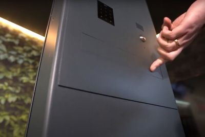 современное ограждение для дома закрытого типа